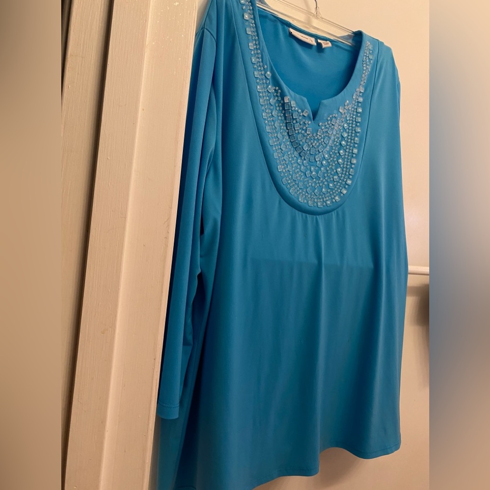 LADIES SOFT DECORATED TOP